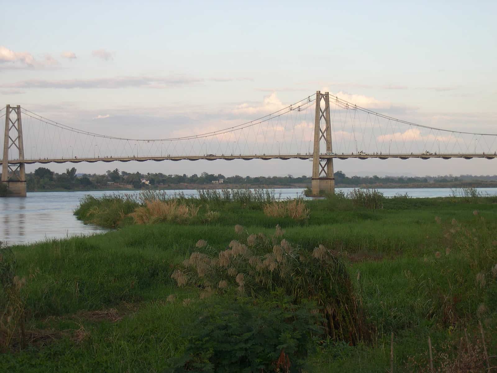Suspension bridge in Tete