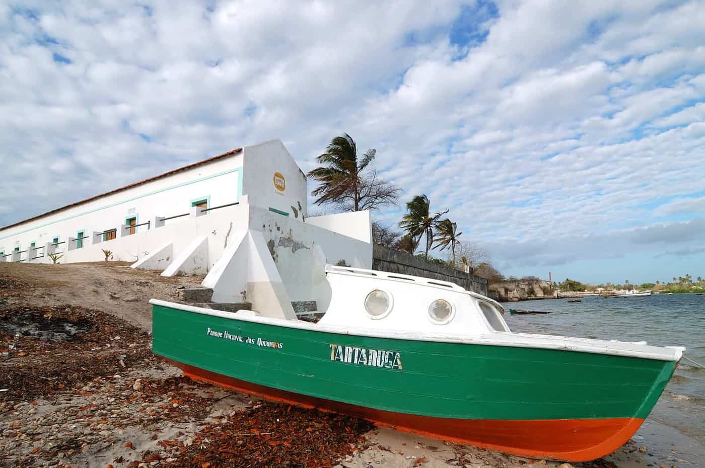Tartaruga boat beside the coast of Ibo Island